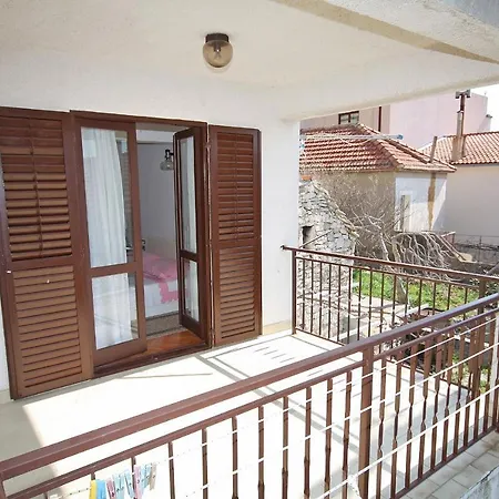 Apartments With A Parking Space Brela, Makarska - 4872